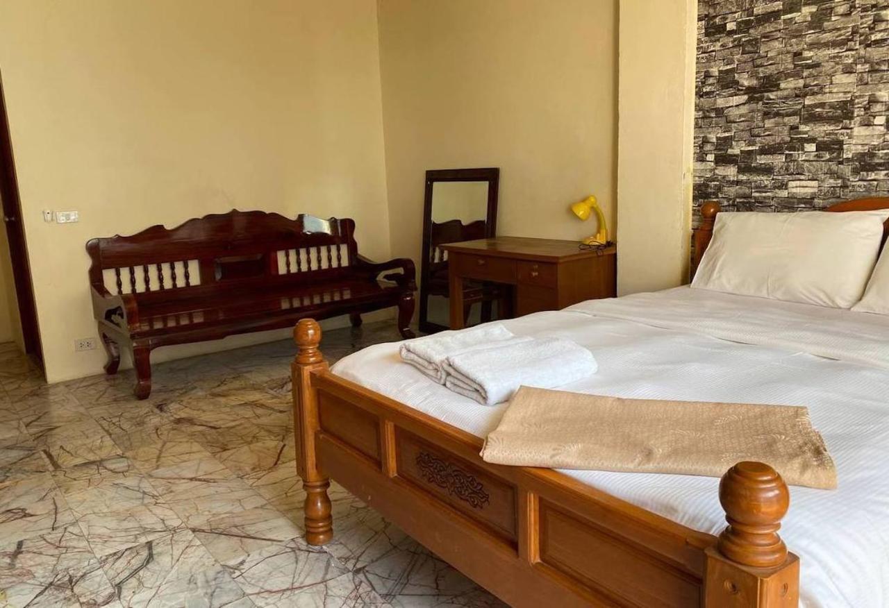 Orange Jomtien Hotell Eksteriør bilde