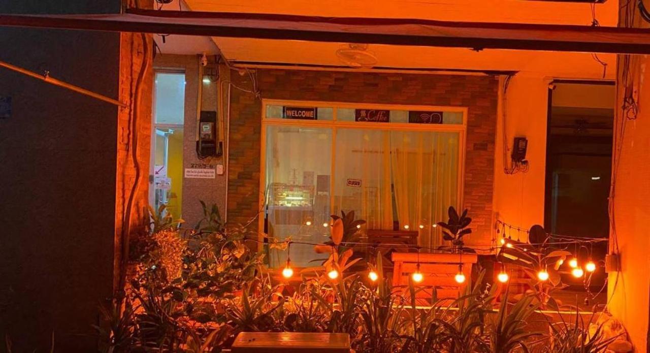 Orange Jomtien Hotell Eksteriør bilde